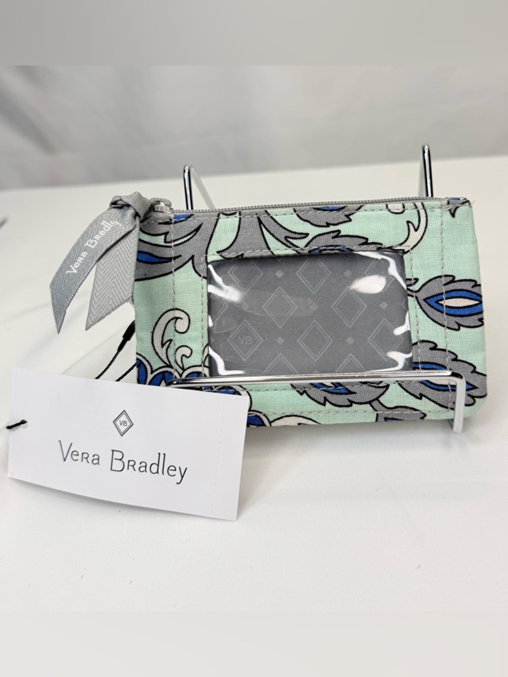 Vera Bradley Fan Flowers Mint Green Floral ID Case with Blue Accents NWT